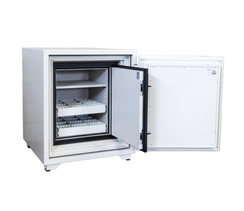 Safe 825 TDE for sale in Larnaca, Cyprus