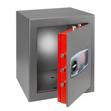 Safe DPE/7P for sale in Larnaca, Cyprus