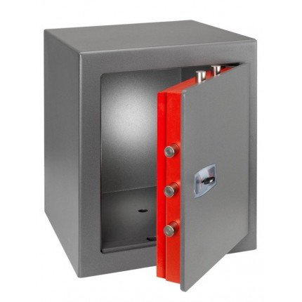 Safe DPK/7 for sale in Larnaca, Cyprus