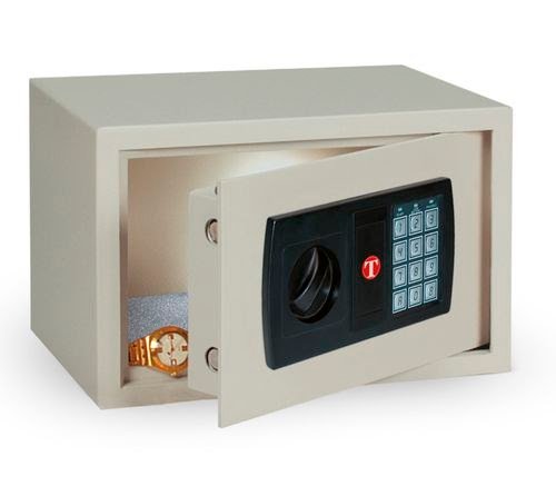 Safe TSE/0H for sale in Larnaca, Cyprus